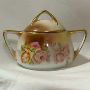 Sugar bowl late 1800-early 1900. Prussia Royal Rudolstadt. Crack on lid.